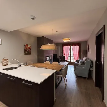 Bpirineos-paseo Eriste Apartamento